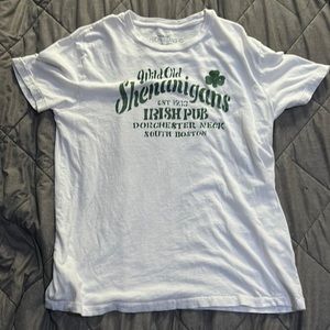 Men’s Vintage Irish Pub Tee Size M